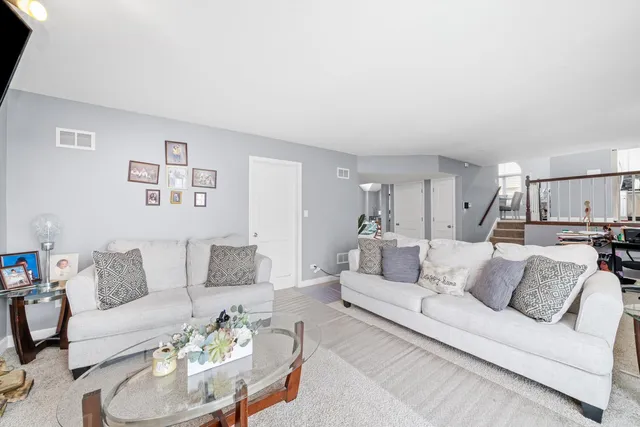 $3,300 | 3118 145th Street, Posen, IL 60469