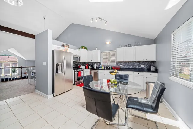 $3,300 | 3118 145th Street, Posen, IL 60469