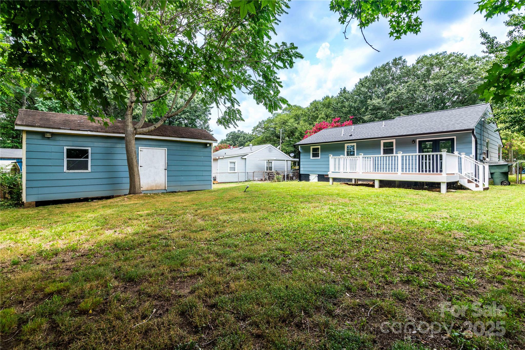 305 Linden Circle Gastonia, NC 28054 - Photo 27 of 37 front view of a house with a yard