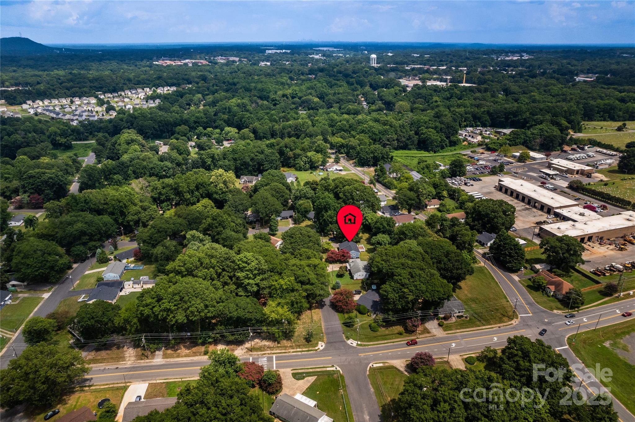 305 Linden Circle Gastonia, NC 28054 - Photo 32 of 37