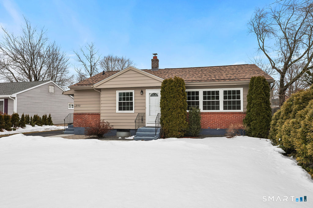 250 Edward Street Wethersfield, CT 06109 - Photo 2 of 30