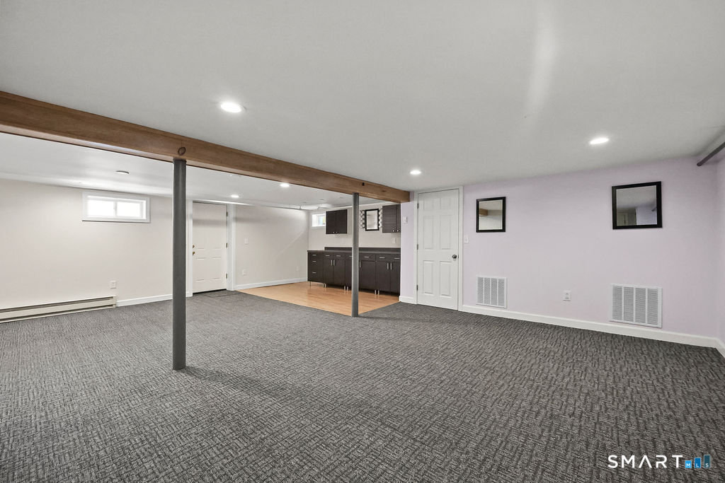 250 Edward Street Wethersfield, CT 06109 - Photo 21 of 30