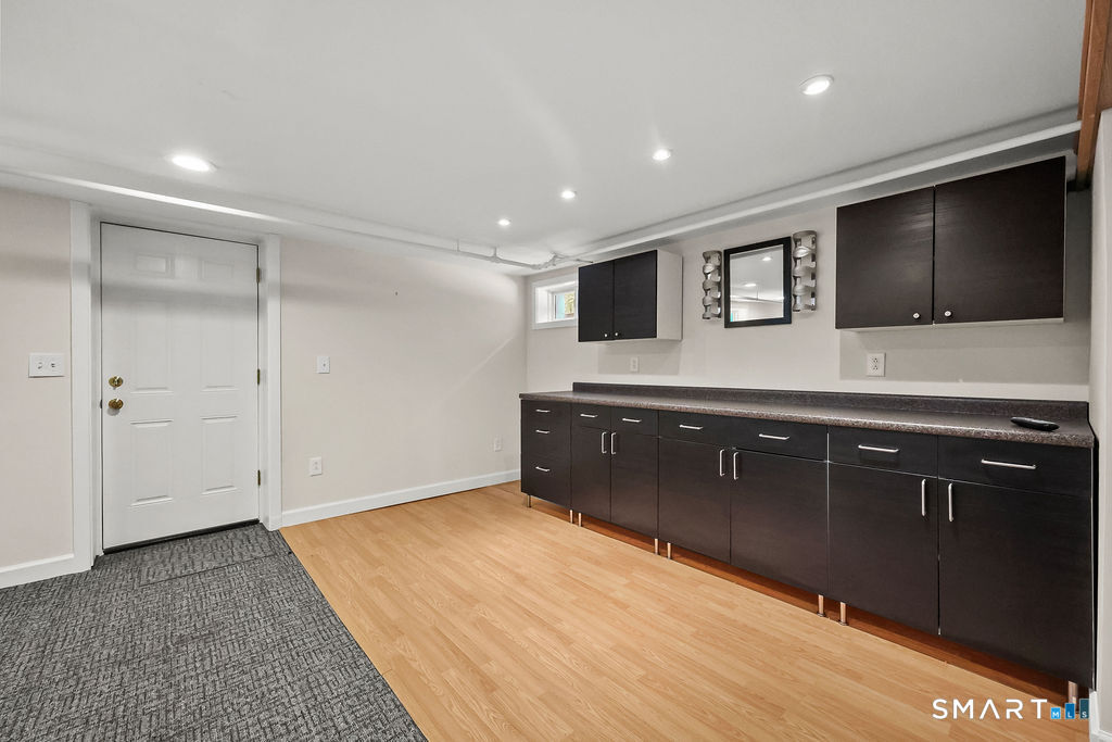 250 Edward Street Wethersfield, CT 06109 - Photo 23 of 30