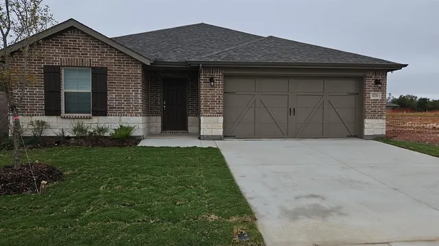 $2,350 | 4116 Limestone Blf Drive, Celina, TX 75009