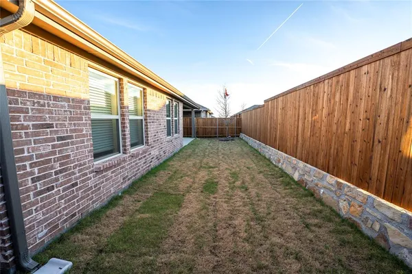 $2,200 | 4116 Limestone Blf Drive, Celina, TX 75009