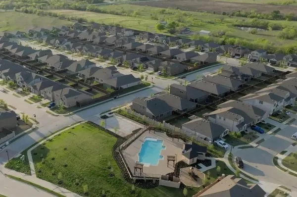 $2,200 | 4116 Limestone Blf Drive, Celina, TX 75009