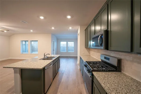 $2,200 | 4116 Limestone Blf Drive, Celina, TX 75009