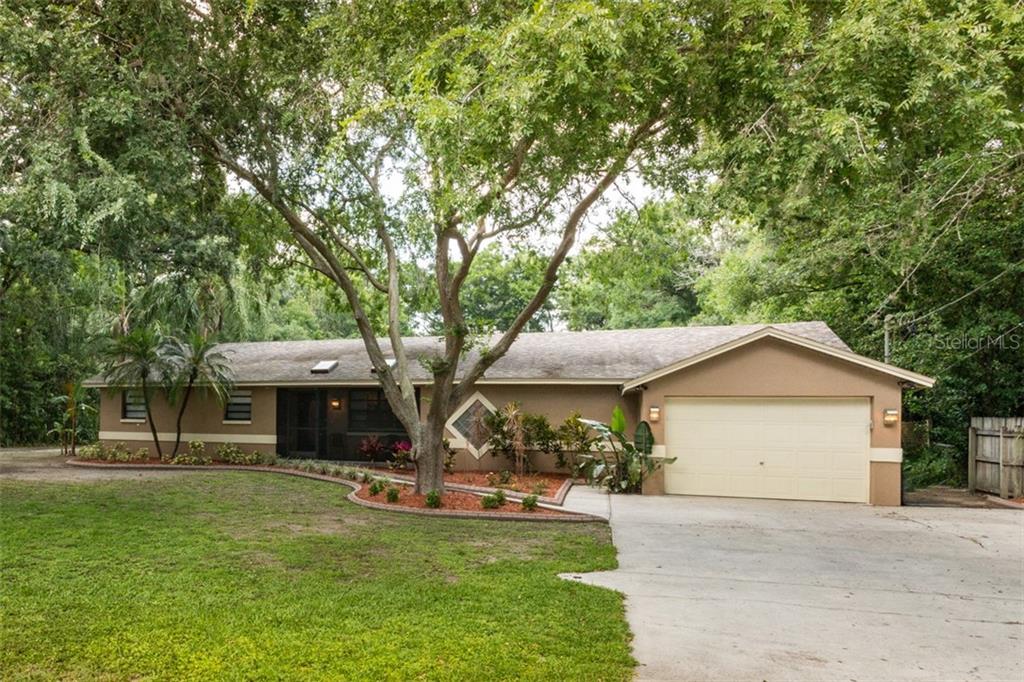 208 Craft Road Brandon, FL 33511 - Photo 1 of 25 Gallery Image 1