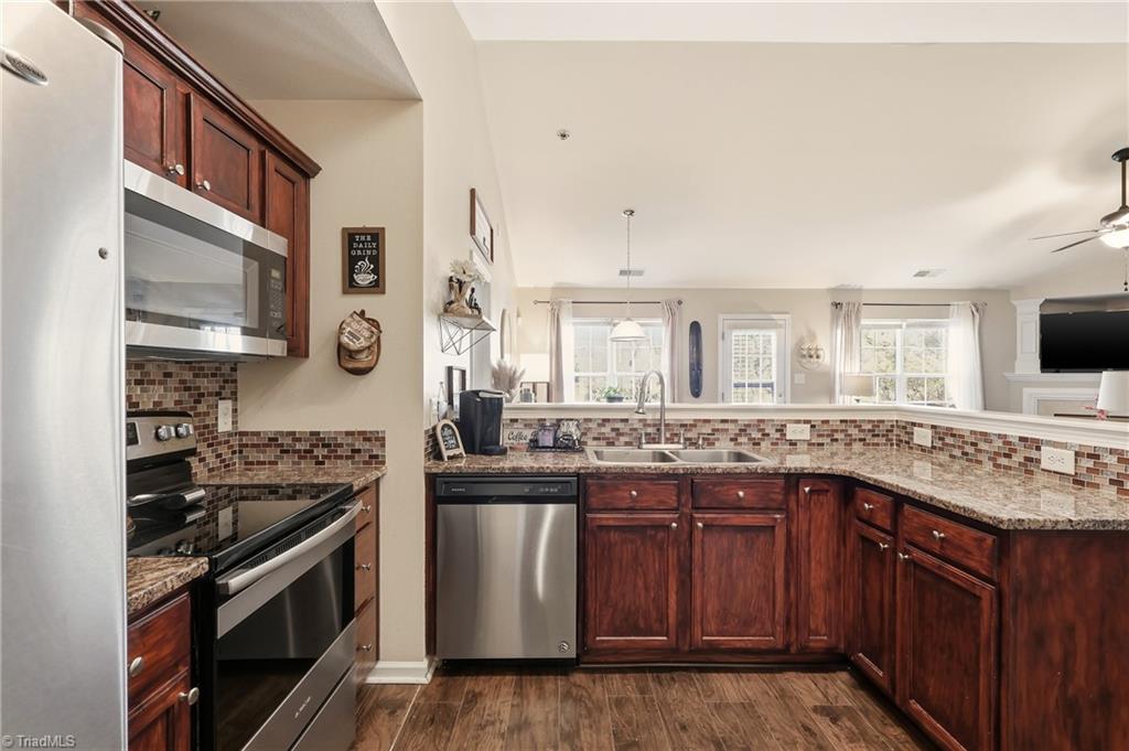 2165 Cliffvale Drive High Point, NC 27262 - Photo 13 of 28