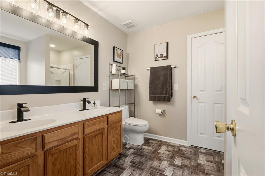 2165 Cliffvale Drive High Point, NC 27262 - Photo 19 of 28