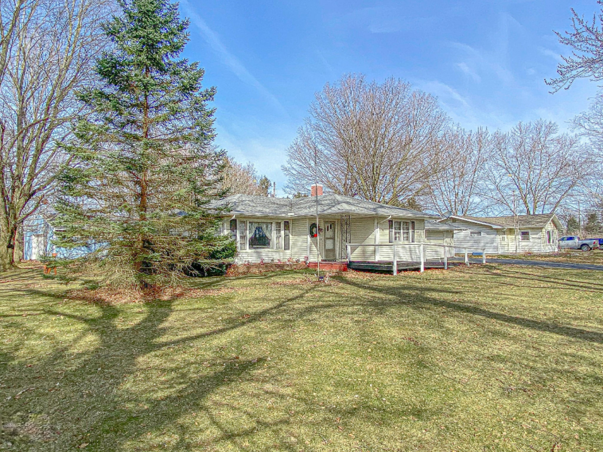 87868 60th Street Decatur, MI 49045 - Photo 26 of 39 IMG_1711