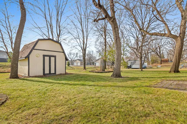 $319,900 | 35 Knollwood Street, Annandale, MN 55302