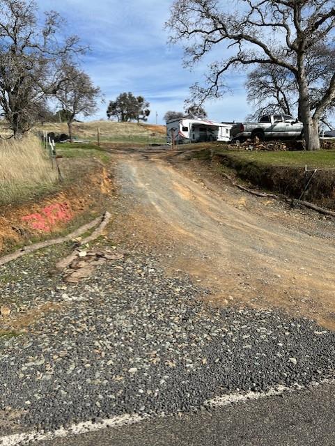 2825 Quail Hill Road Copperopolis, CA 95228 - Photo 3 of 4 a view of lake with houses