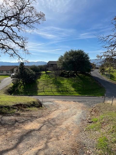 2825 Quail Hill Road Copperopolis, CA 95228 - Photo 4 of 4 a view of backyard with green space