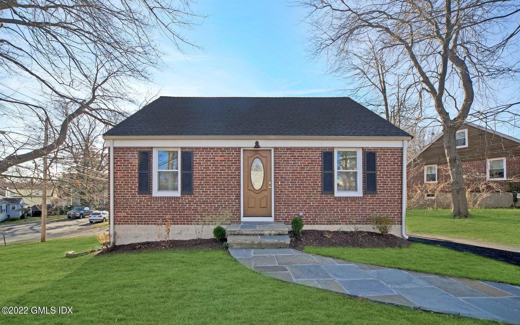 563 Jennings Road Fairfield, CT 06824 - Photo 1 of 15 1-photo-web-1680x1050-414625