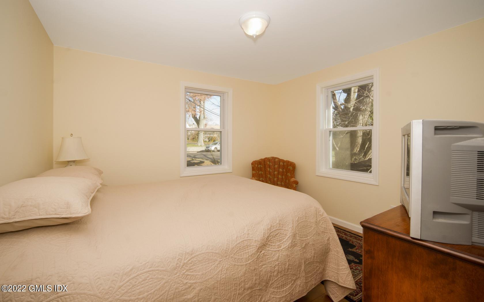 563 Jennings Road Fairfield, CT 06824 - Photo 9 of 15 9-photo-web-1680x1050-112332