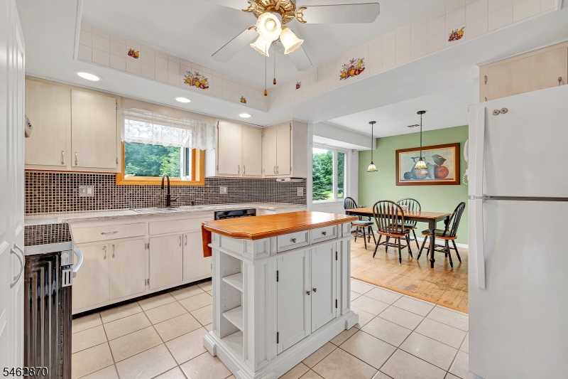 434 Drakestown Road Long Valley, NJ 07853 - Photo 14 of 36 Gallery Image 14