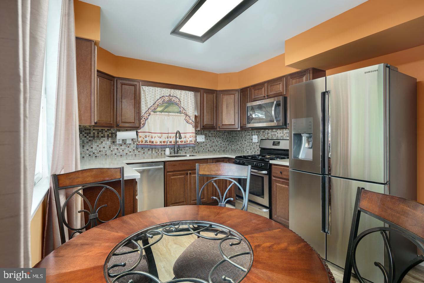 22 Edgemoor Road Cheltenham, PA 19012 - Photo 11 of 26 Kitchen