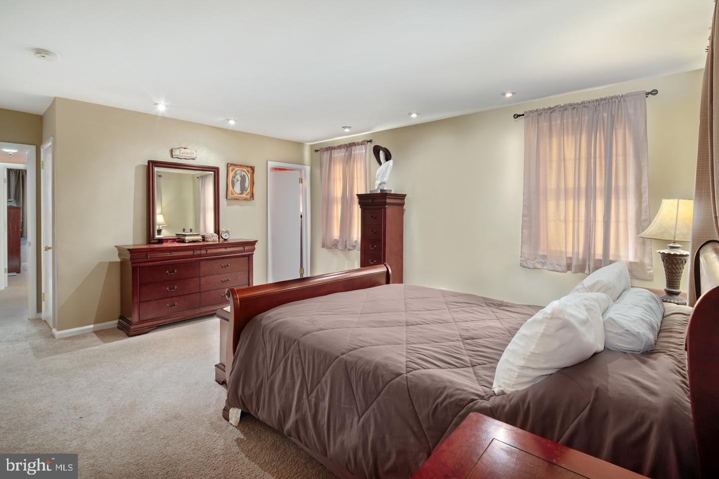 22 Edgemoor Road Cheltenham, PA 19012 - Photo 14 of 26 Master Bedroom