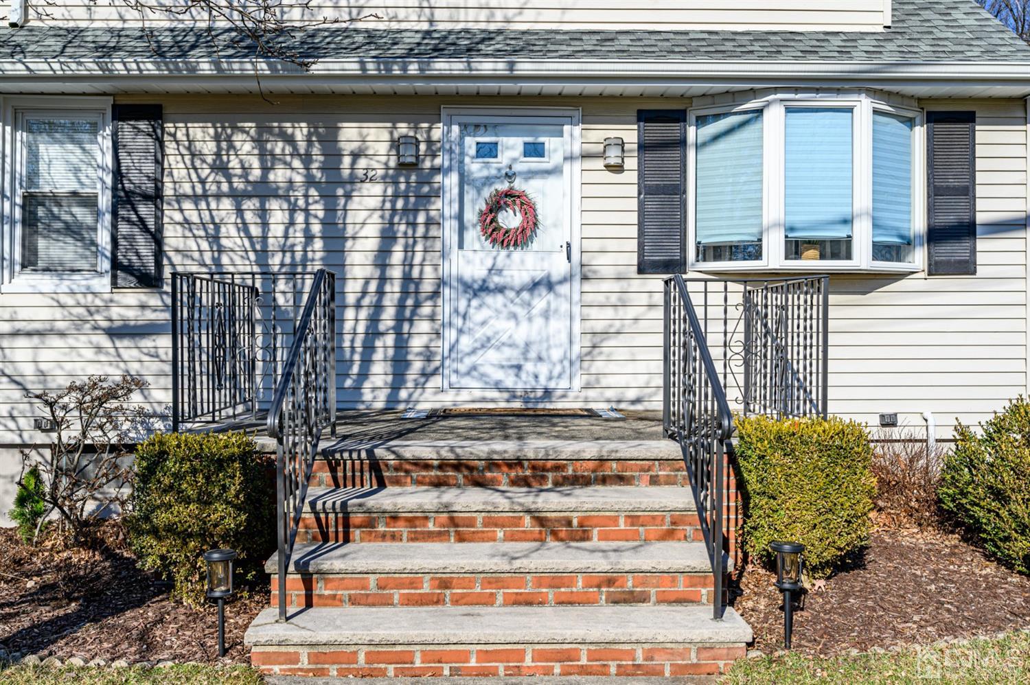 32 Woods Road Little Falls, NJ 07424 - Photo 2 of 36 Gallery Image 2