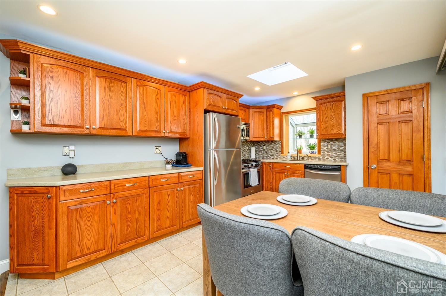 32 Woods Road Little Falls, NJ 07424 - Photo 8 of 36 Gallery Image 8
