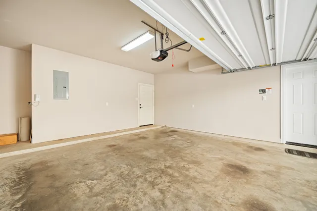 $3,150 | 418 Fowler Street, Houston, TX 77007