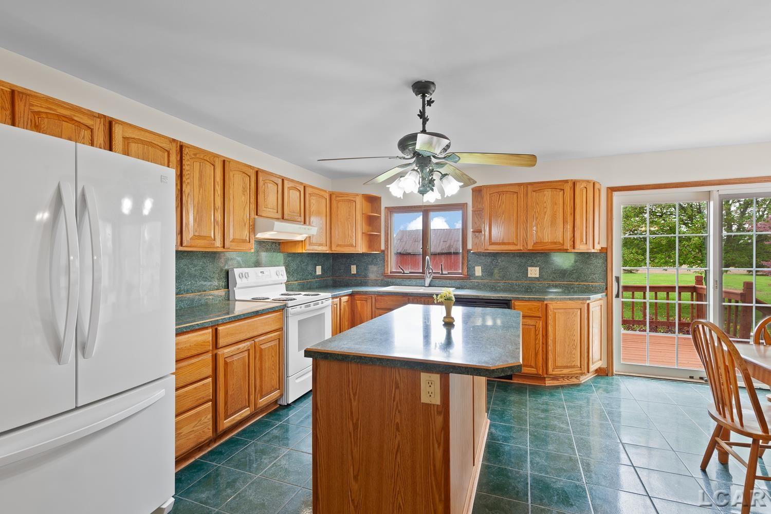 11160 West Ridgeville Road Morenci, MI 49256 - Photo 9 of 60 50174027-346b6b0a-43a5-469e-aba6-9d61c5c6e258.JPG