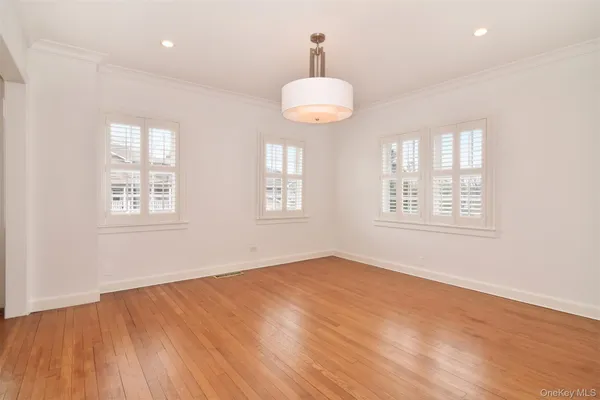 $6,300 | 68 Wildway, Bronxville, NY 10708