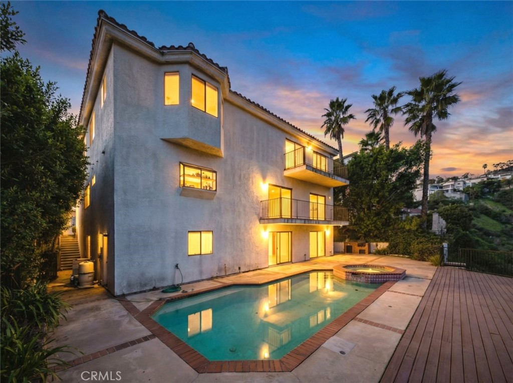 1978 Starvale Road Glendale, CA 91207 - Photo 65 of 75 AI-enhanced image