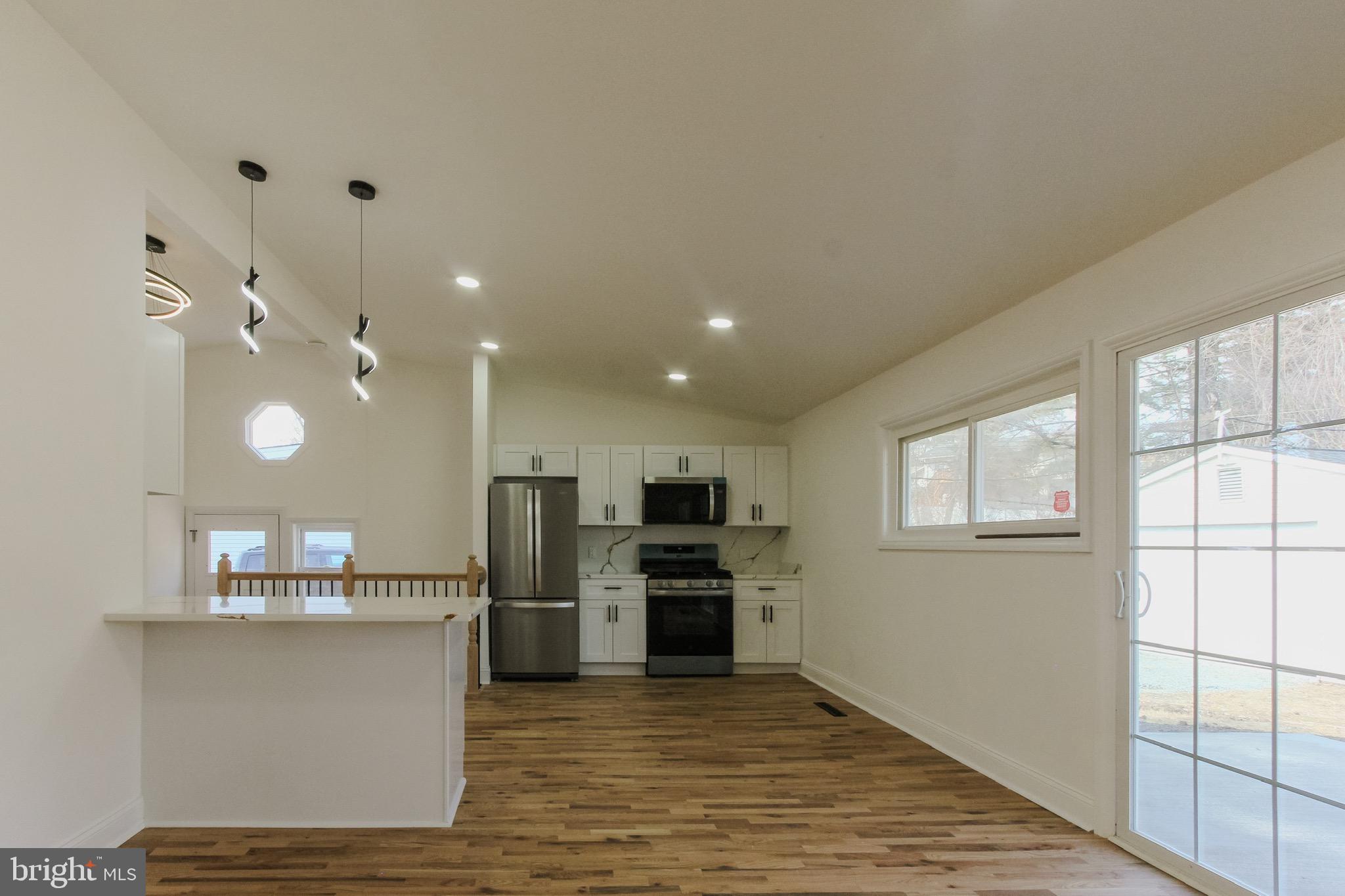 8206 Arrowhead Road Pikesville, MD 21208 - Photo 16 of 47 Kitchen