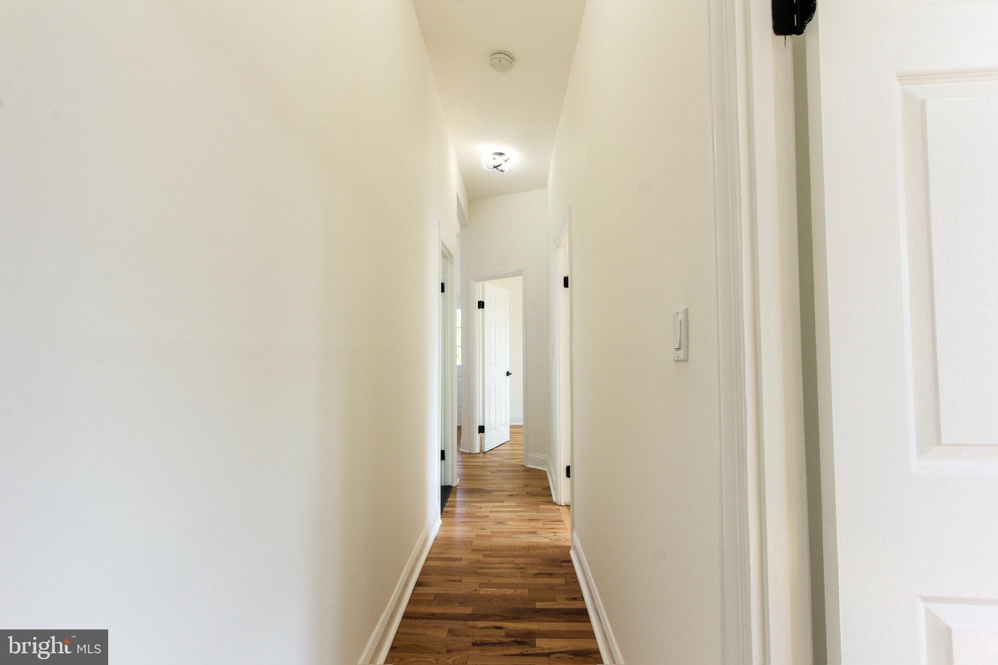 8206 Arrowhead Road Pikesville, MD 21208 - Photo 21 of 47 Hallway