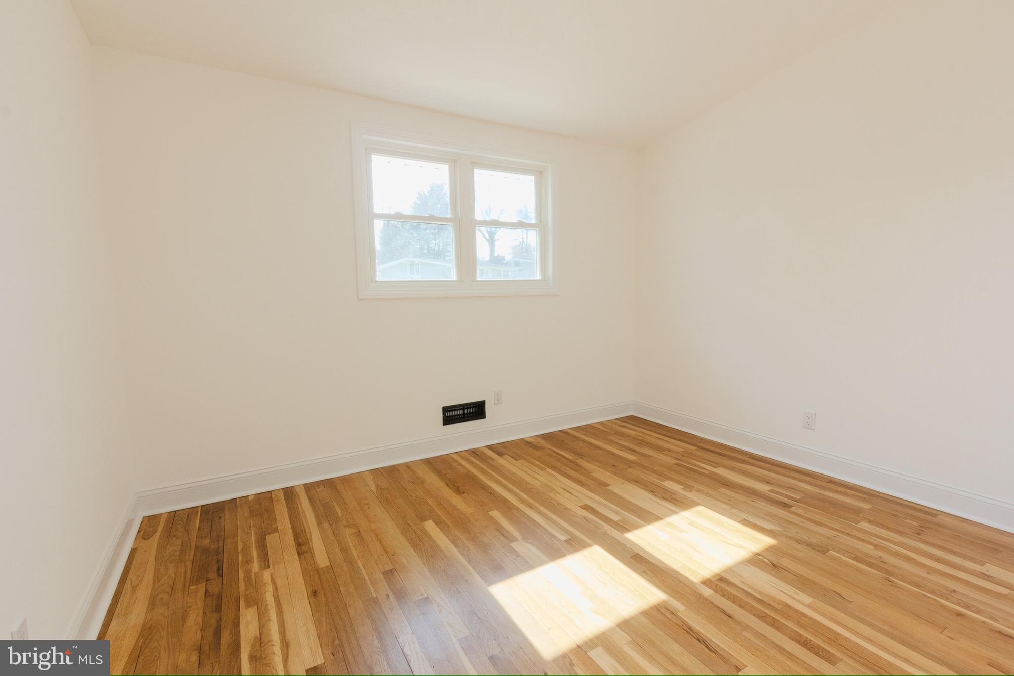 8206 Arrowhead Road Pikesville, MD 21208 - Photo 22 of 47 Master