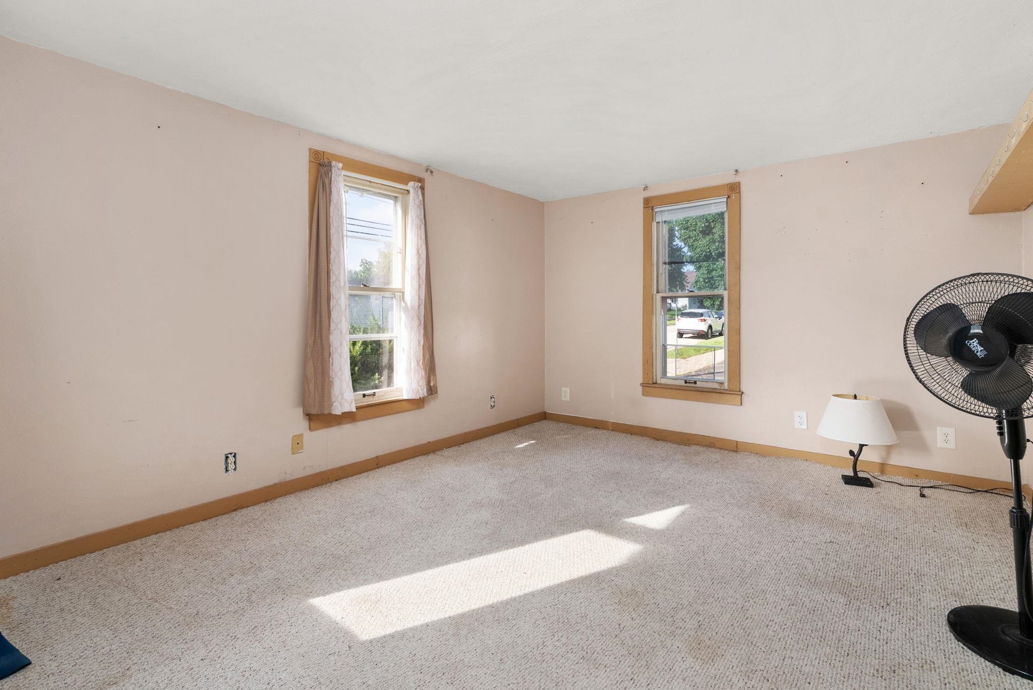 339 Taylor Street Waterloo, WI 53594 - Photo 5 of 25 Gallery Image 5