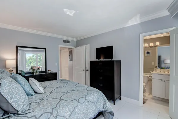 $5,400 | 2730 Banyan Road, Unit 26, Boca Raton, FL 33432