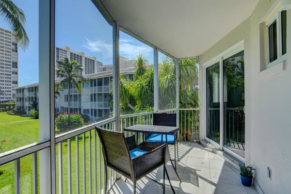 $5,400 | 2730 Banyan Road, Unit 26, Boca Raton, FL 33432