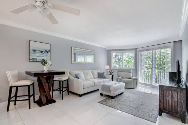$5,400 | 2730 Banyan Road, Unit 26, Boca Raton, FL 33432
