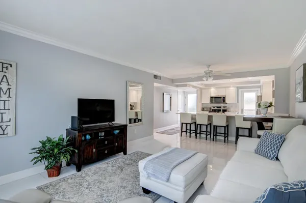 $5,400 | 2730 Banyan Road, Unit 26, Boca Raton, FL 33432