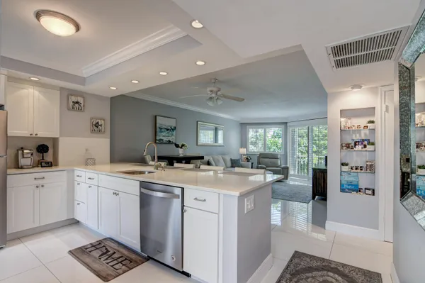 $5,400 | 2730 Banyan Road, Unit 26, Boca Raton, FL 33432