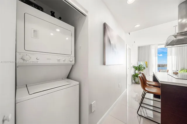 a view of kitchen with washer and dryer