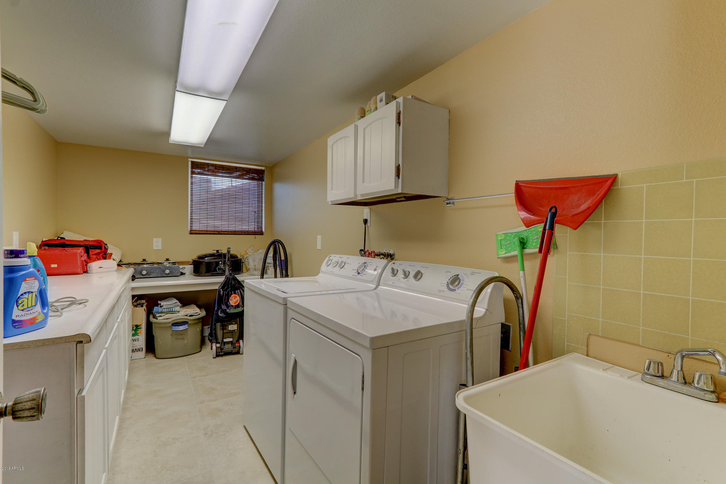 1815 South Cactus Road Apache Junction, AZ 85119 - Photo 35 of 53 1815 S Cactus-32a