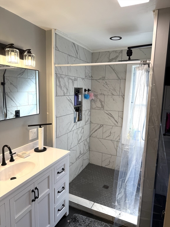 22 Spring Street North Brookfield, MA 01535 - Photo 9 of 24 Gallery Image 9