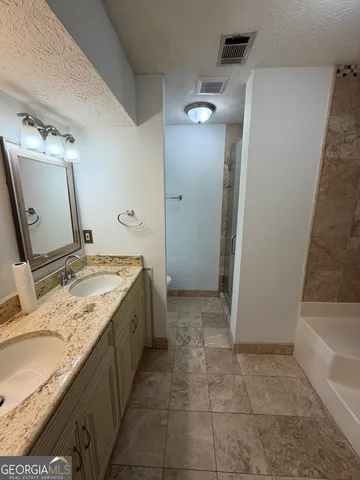 $1,750 | 3573 Clearview Drive, Rex, GA 30273