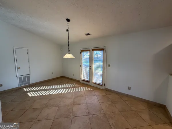 $1,695 | 3573 Clearview Drive, Rex, GA 30273