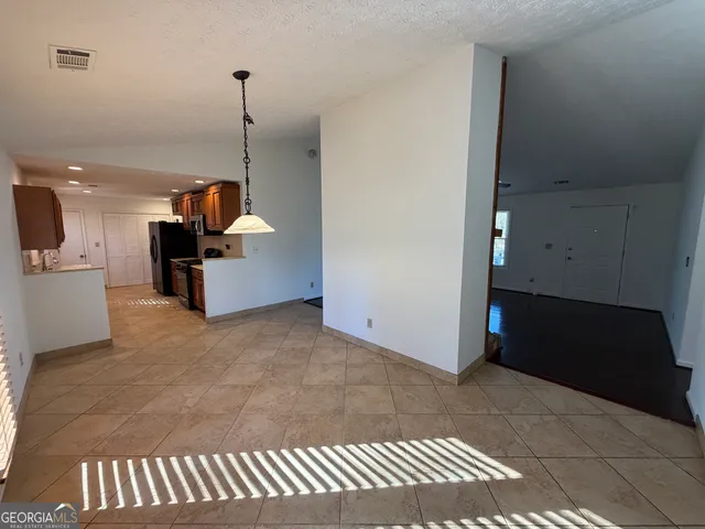 $1,750 | 3573 Clearview Drive, Rex, GA 30273