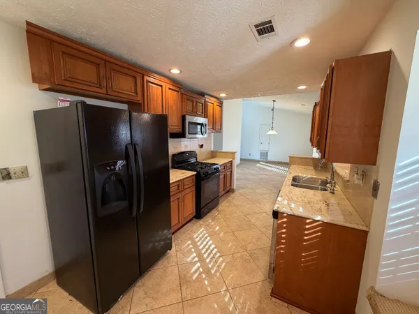 $1,695 | 3573 Clearview Drive, Rex, GA 30273