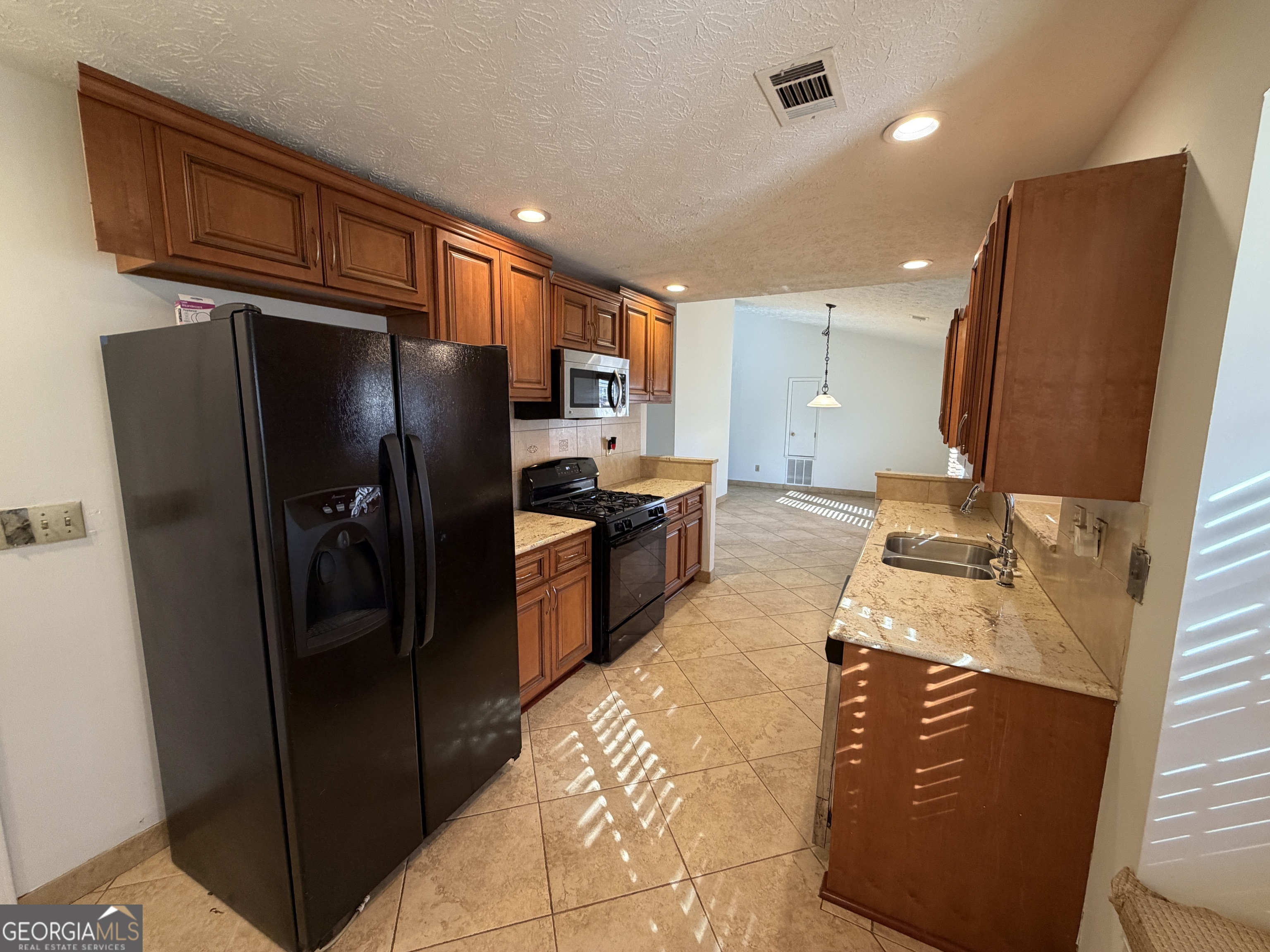 3573 Clearview Drive Rex, GA 30273 - Photo 7 of 15