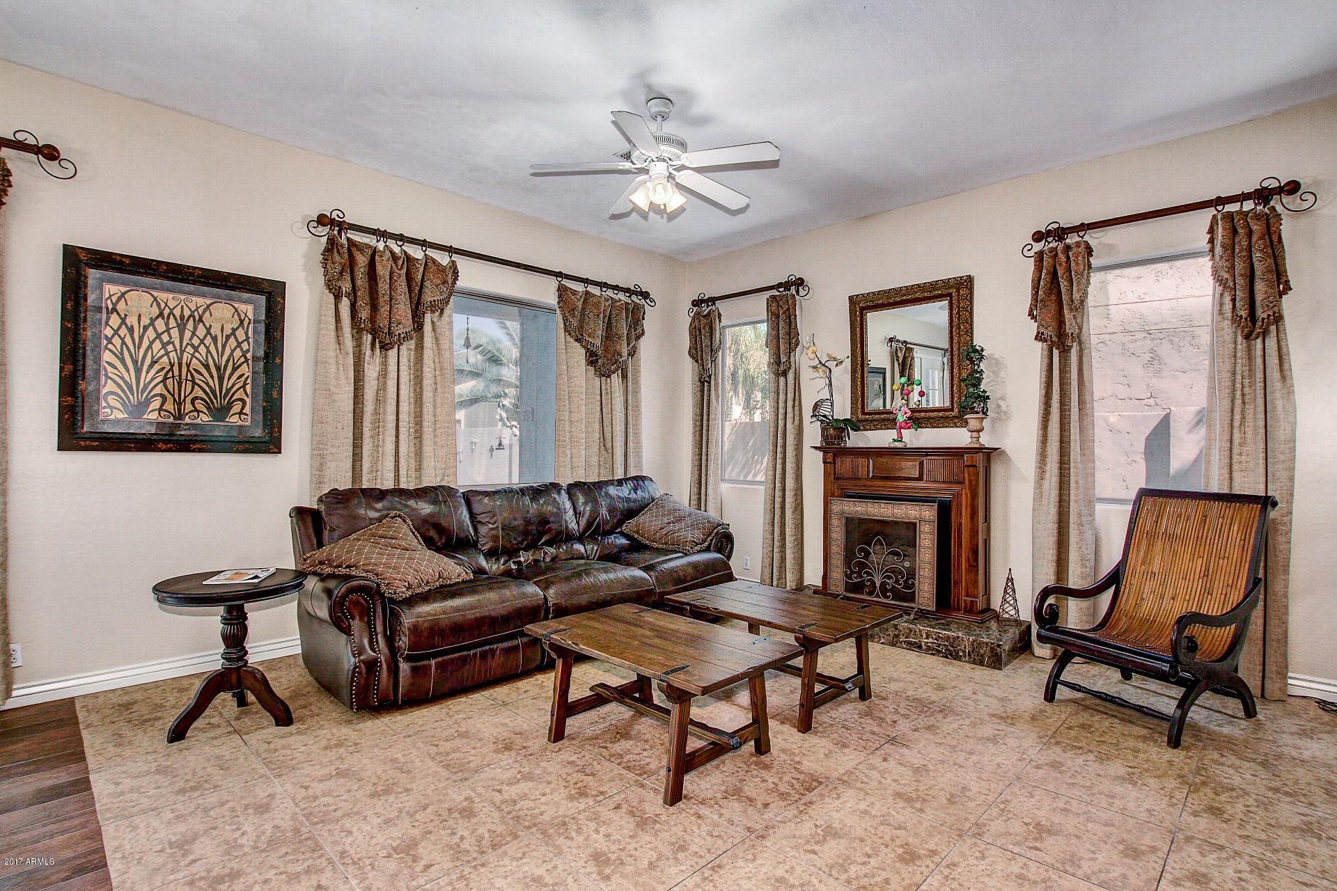 1646 East Cullumber Street Gilbert, AZ 85234 - Photo 11 of 37 Family Room