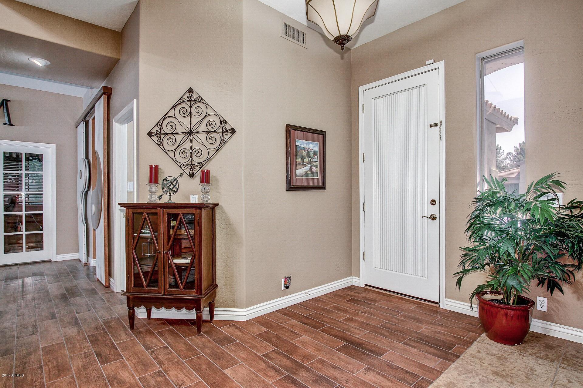 1646 East Cullumber Street Gilbert, AZ 85234 - Photo 2 of 37 Entry