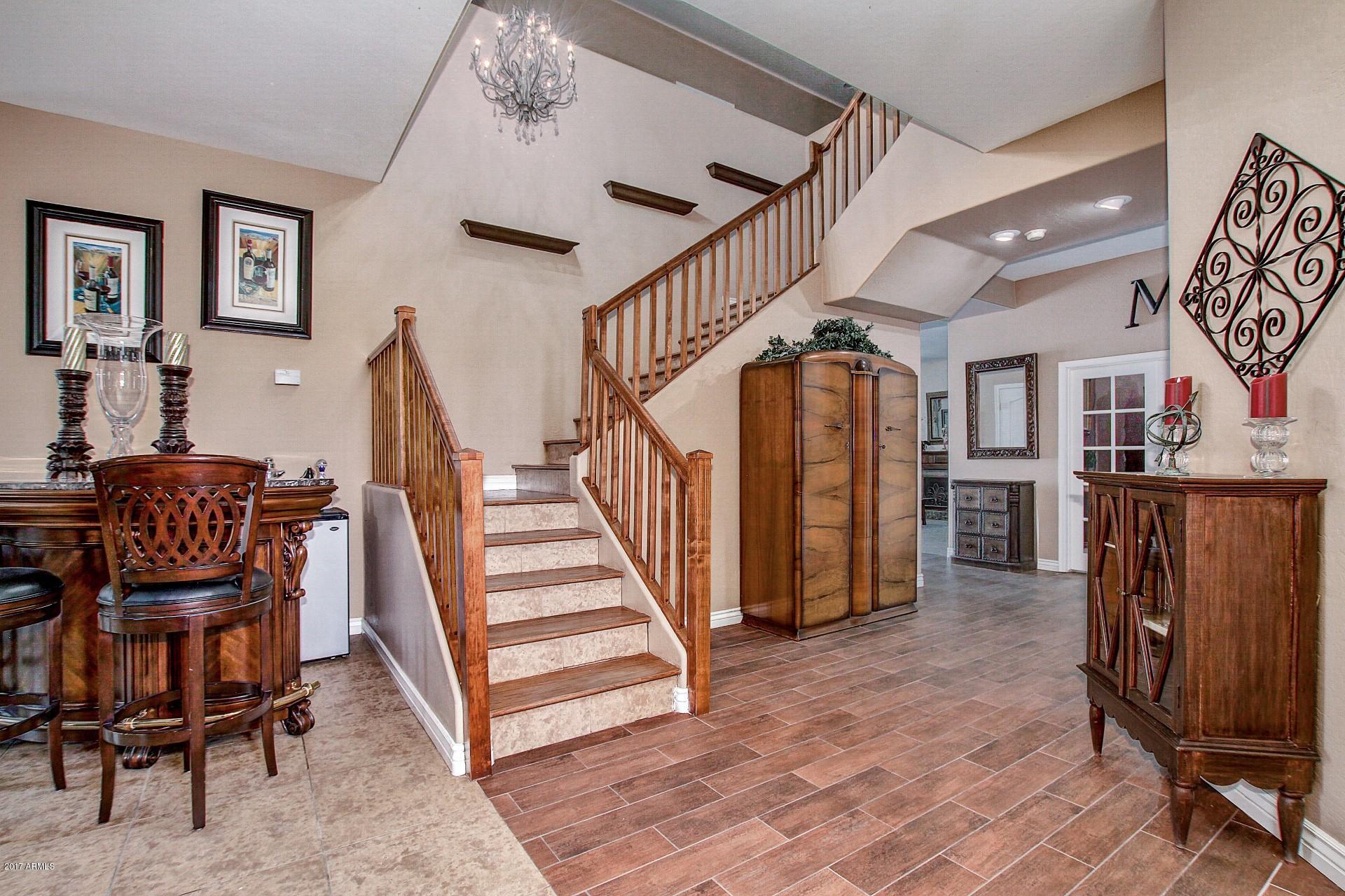 1646 East Cullumber Street Gilbert, AZ 85234 - Photo 3 of 37 Entry