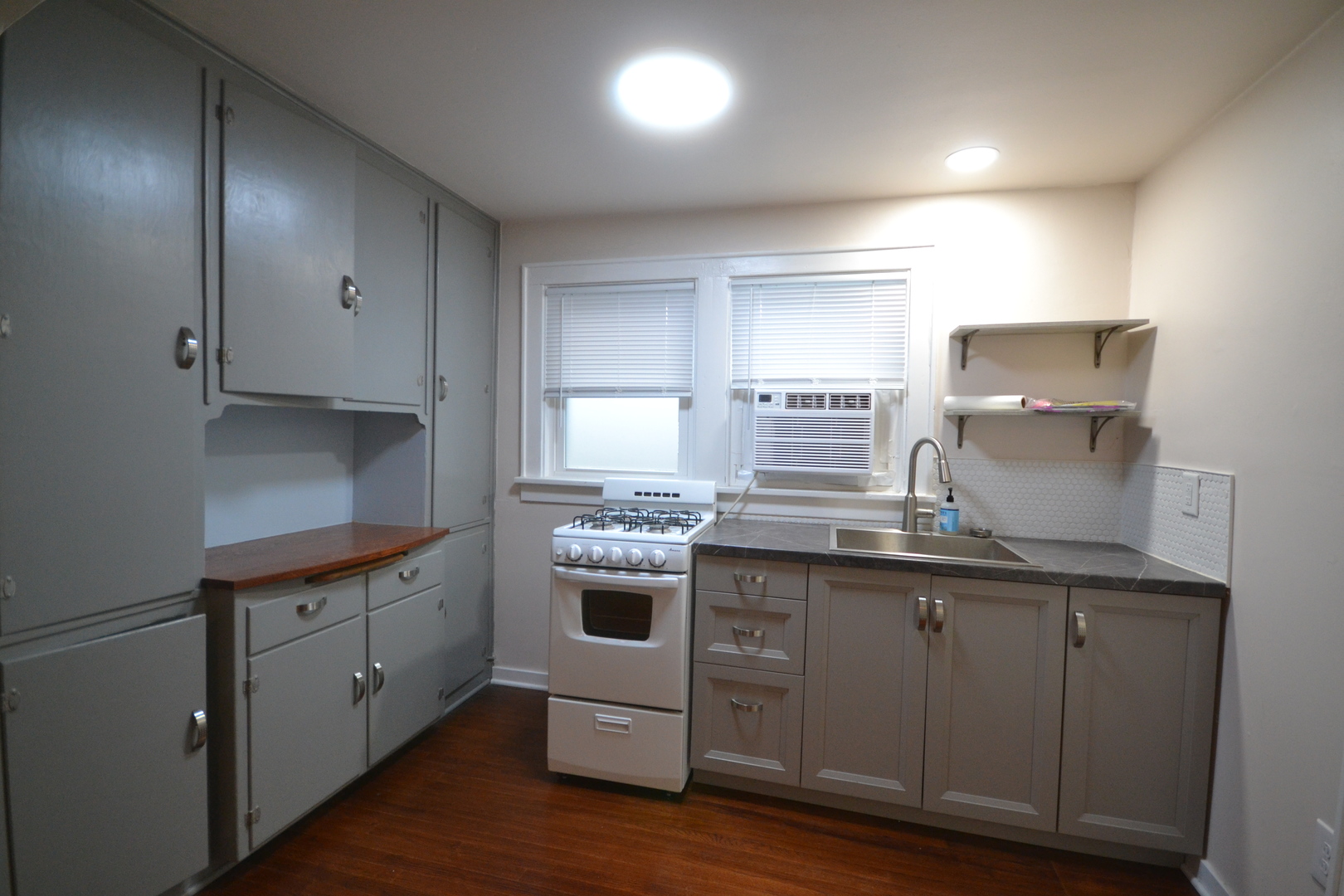 705 North 6th Street DeKalb, IL 60115 - Photo 4 of 13